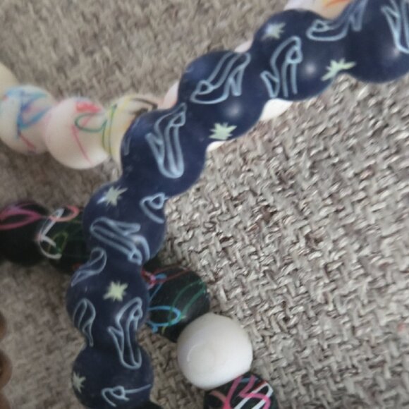 Set Of 4 Lokai Bracelets - Picture 3 of 5